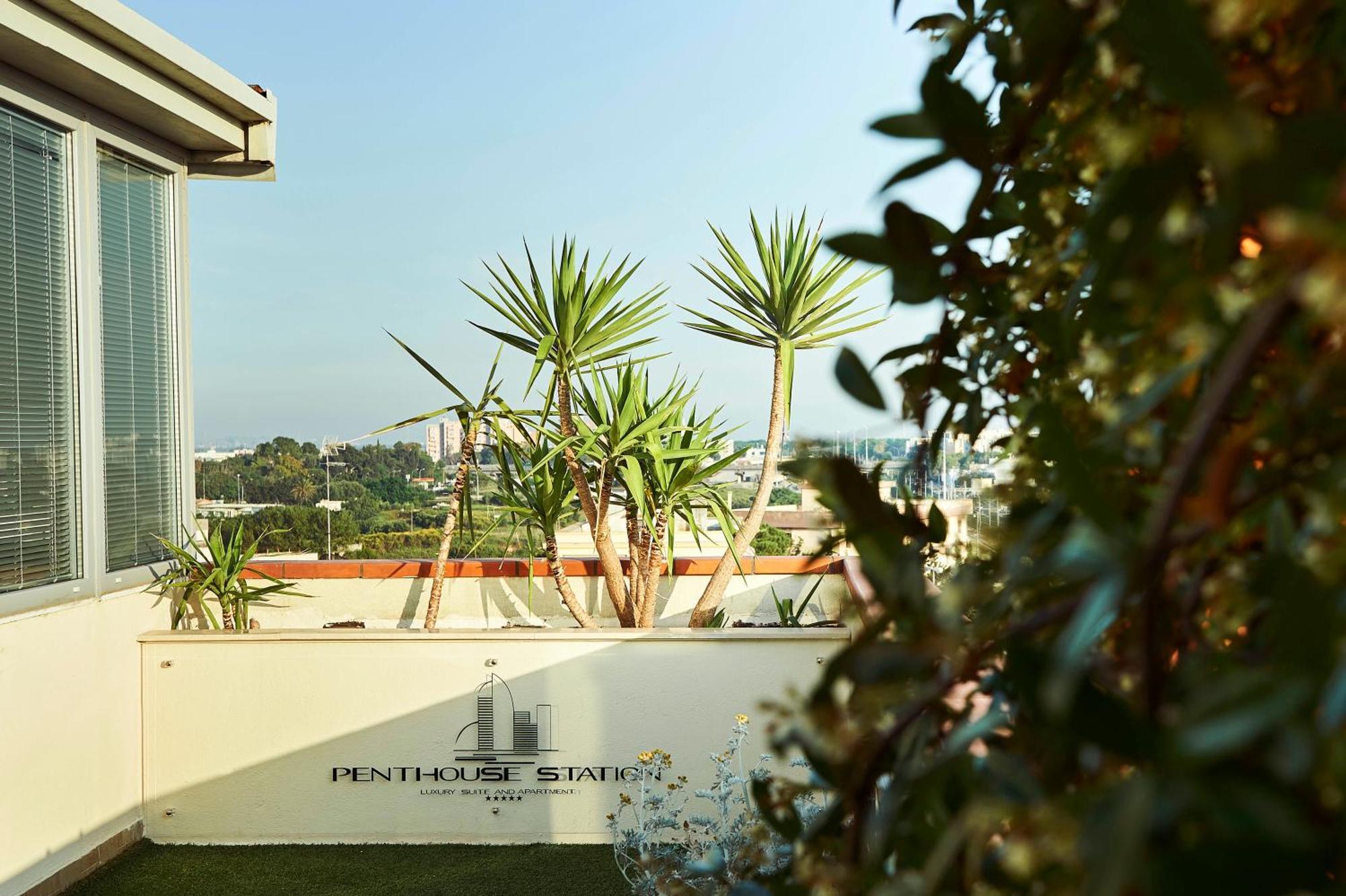 Penthouse Station Luxury Suites & Apartment Brindisi Luaran gambar