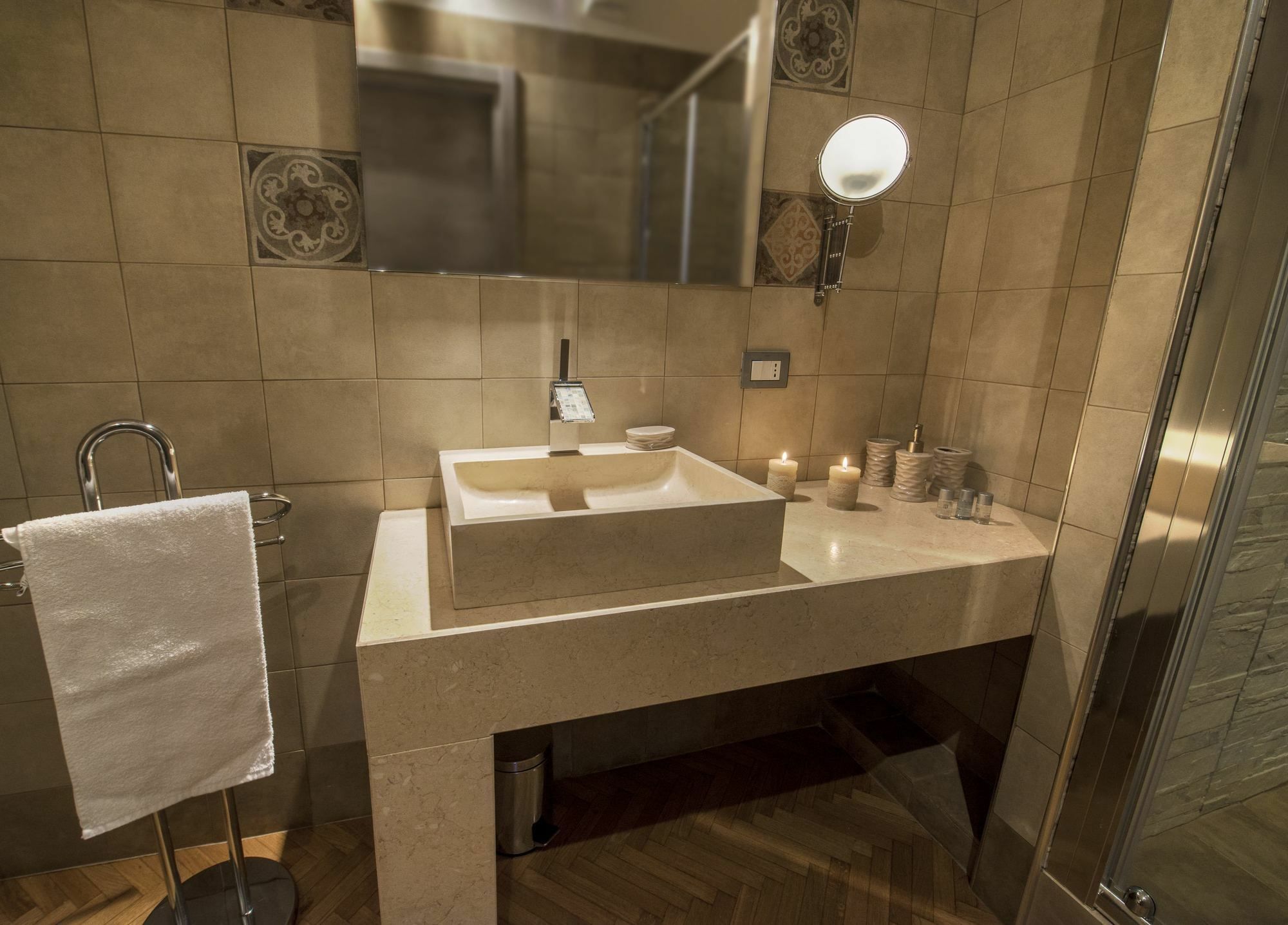 Penthouse Station Luxury Suites & Apartment Brindisi Luaran gambar